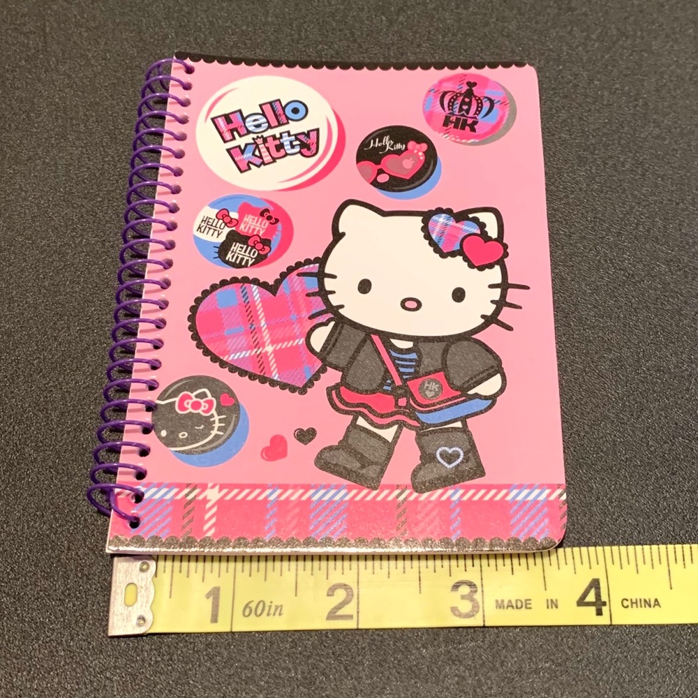 Hello Kitty Spiral Notebook - Picture 5 of 6